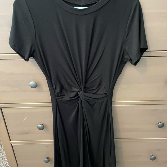 Black T-shirt dress - Picture 1 of 2